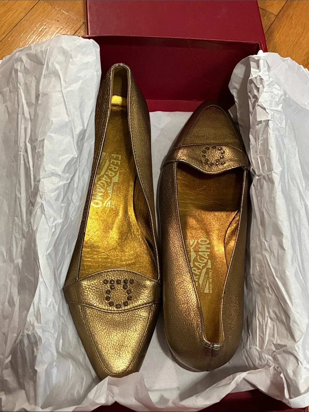 Salvatore Ferragamo Metallic Gold Leather Loafers size 7.5 like new Authentic
